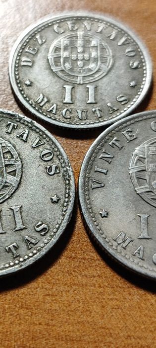 Moeda Vinte Centavos (MACUTAS) "MACUTAS" A moeda tem  vários erros de cunhagem!