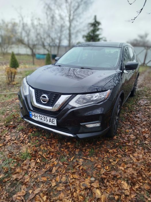 Продам авто Nissan Rogue