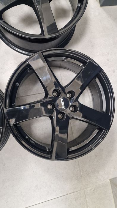 Felgi Alutec Opel Insignia 5x115 7.5J ET41 18" 4 sztuki