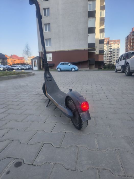 Продам електросамокат Segway Ninebot E2 Pro