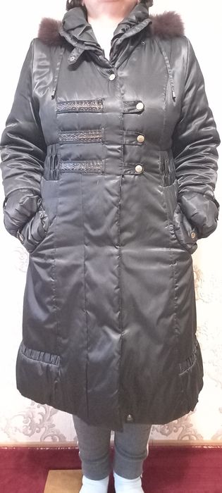 Отдам Пальто чёрное с капюшоном (отстёгивается)