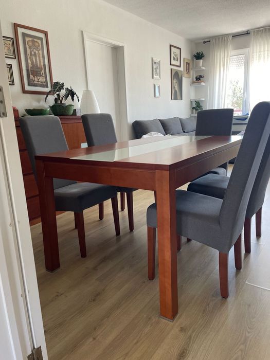 Conjunto de Sala de Jantar – Aparador + Mesa Extensível + 6 Cadeiras