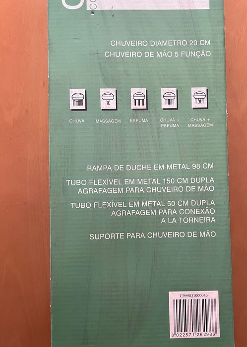 Coluna de duche em metal CAROL