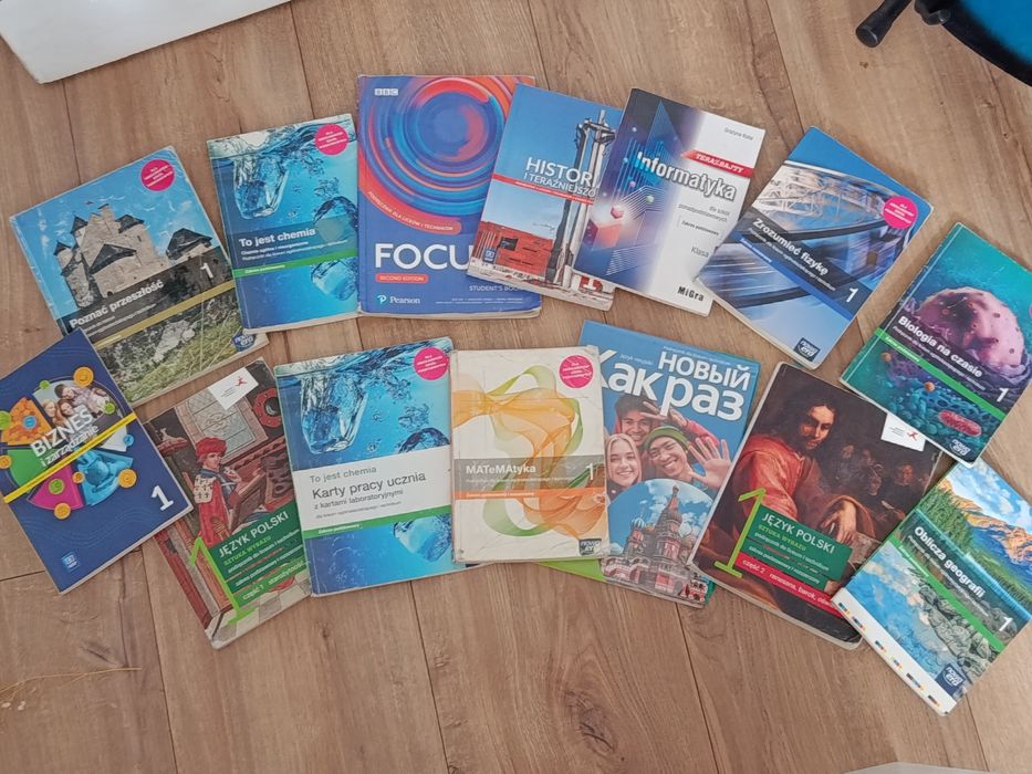 Podręczniki do pierwszej klasy liceum / 1Lo
