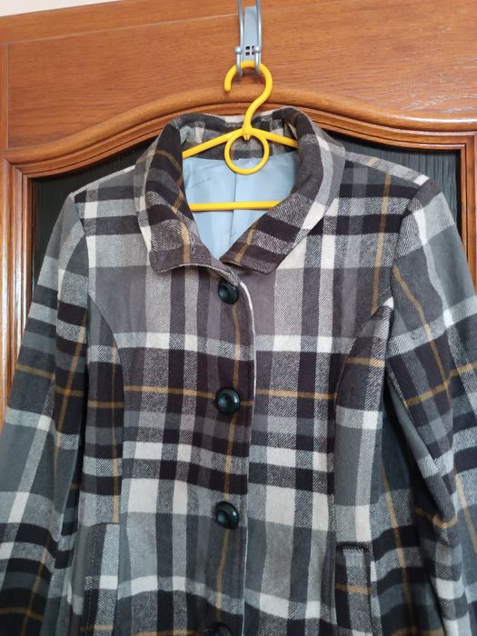 Płaszcz w kratę 50% wełna