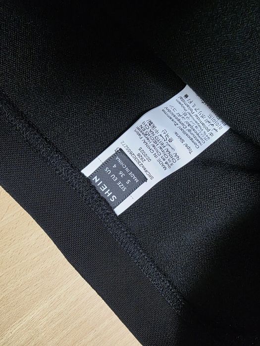 Saia justa - Shein - S