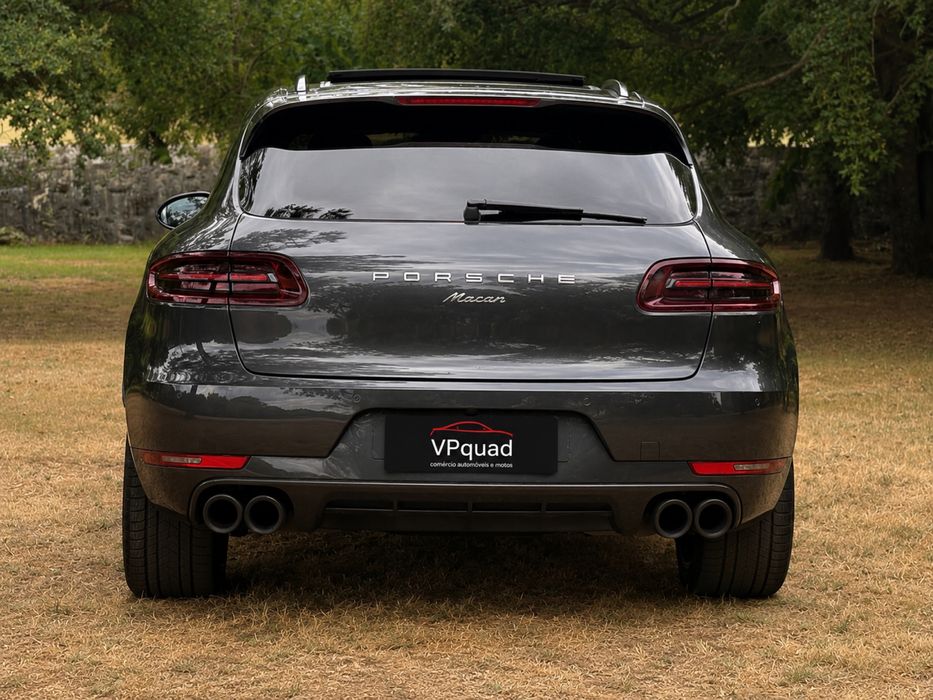 Porcshe macan S 2.0 turbo