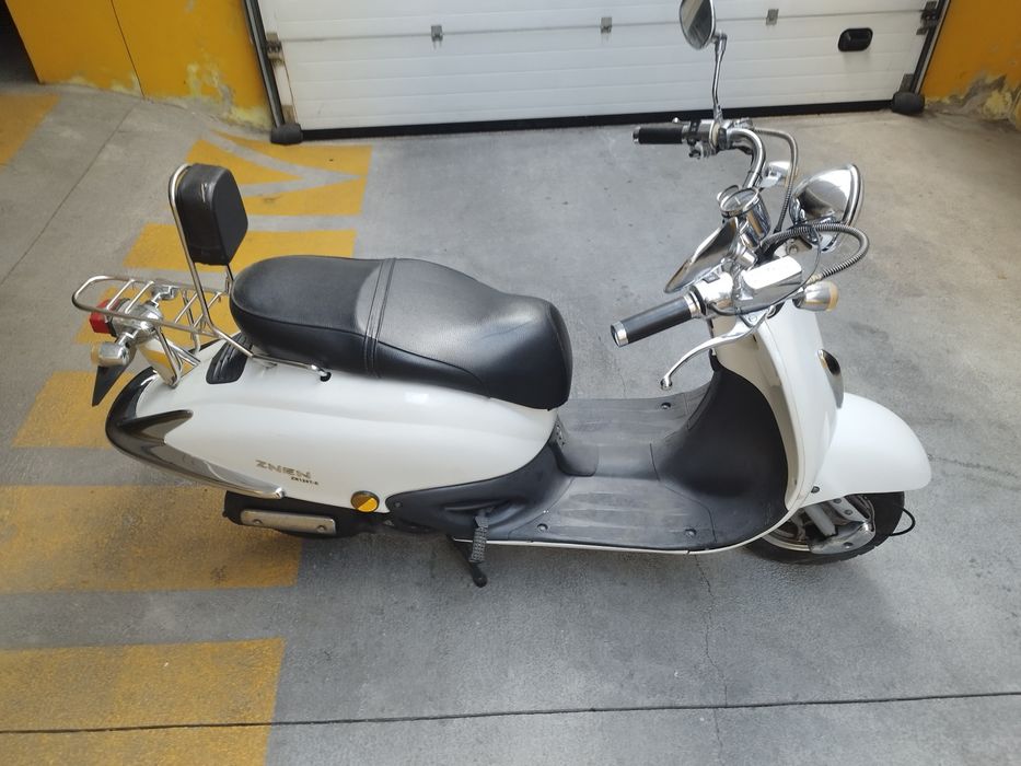 Scooter Znen 125T-E