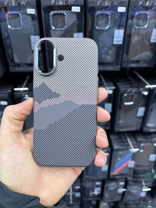 Карбоновий Чохол на iphone 16, 17 MagSafe. Чехол айфон 16, 17 Fibra