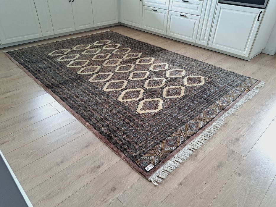 Luksusowa kaszmirowa pakistańska Buchara sygnowana 190x290cm nr1495