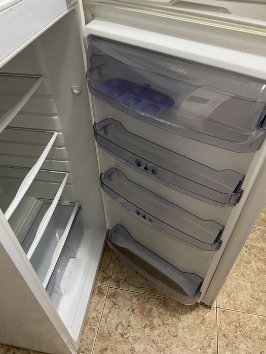 Frigorifico whirpool + microondas + tachos