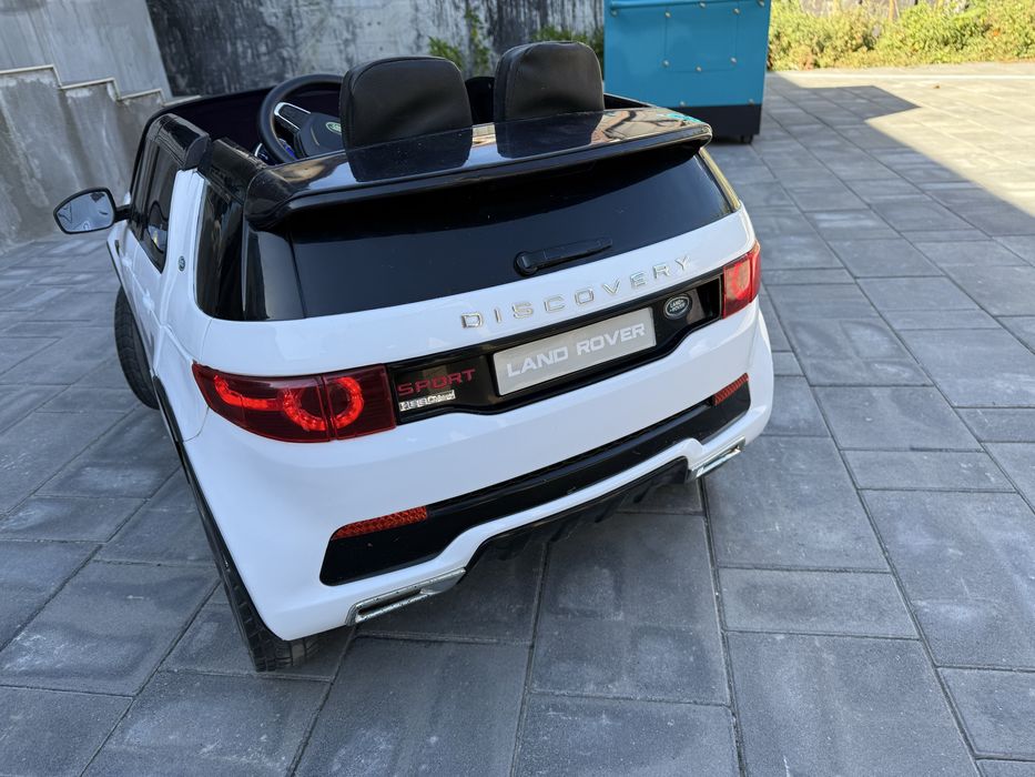Дитячий електромобіль Land Rover