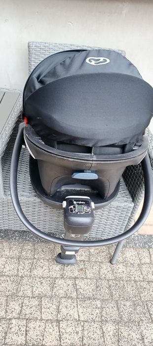 Fotelik cybex atumm z bazą