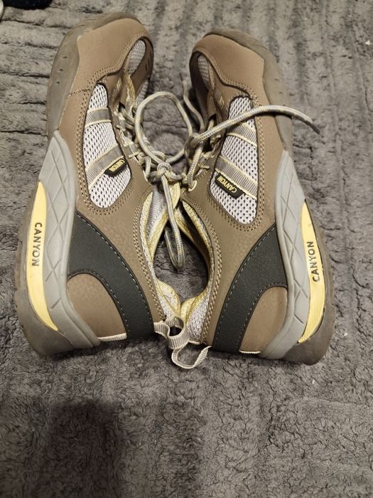Buty sportowe Canyon 41