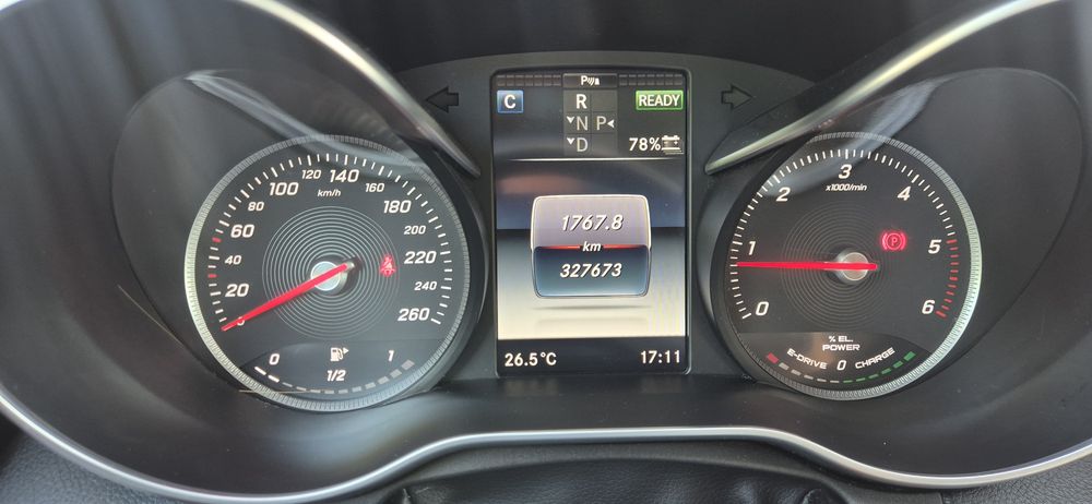 Mercedes C300h Stantion Avantgarde Automática de 2016