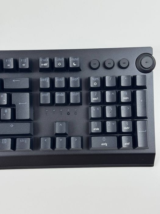 Bezprzewodowa klawiatura Razer BlackWidow V3 Pro Green Switch DE