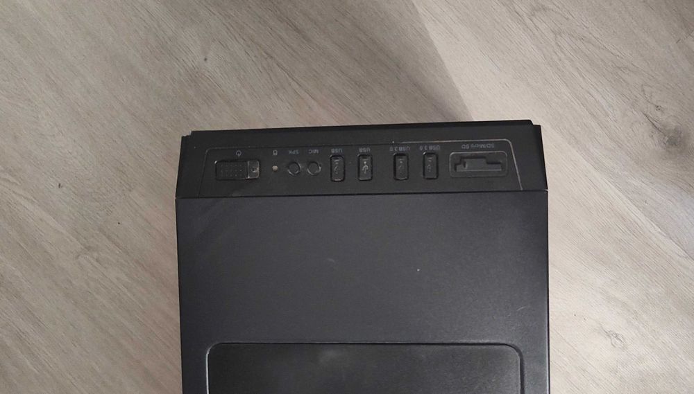 Selling Desktop Computer498415911159746562