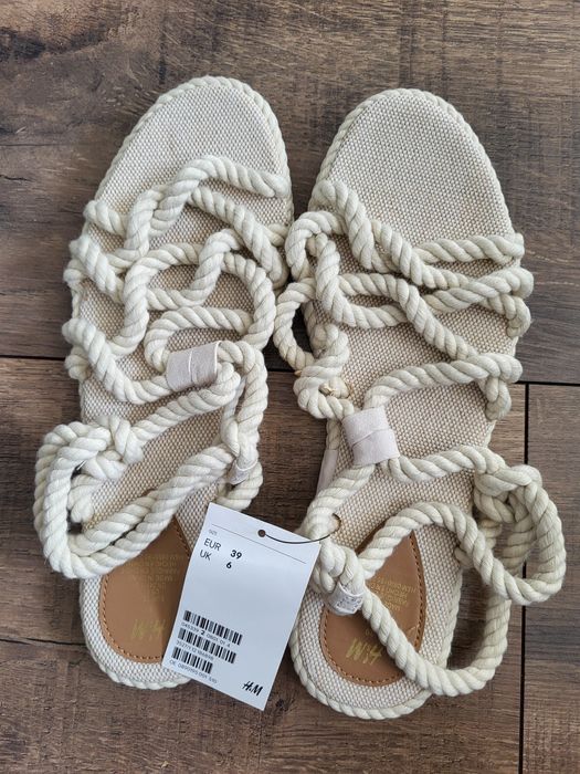 Sandały H&M boho plecione