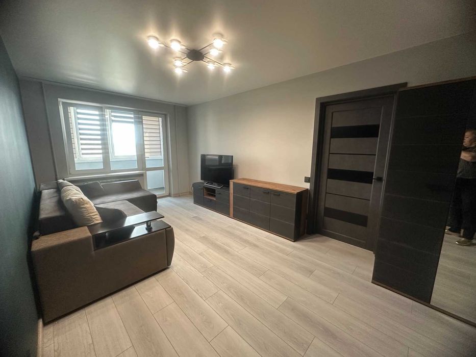 Продаж 1 к квартири на Первозванного