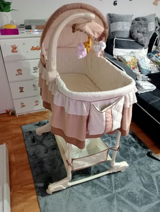 Kołyska niemowlęca