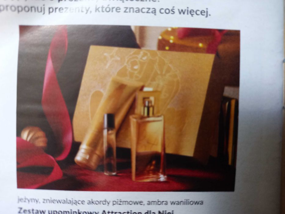 Zestaw attraction Avon dla niej