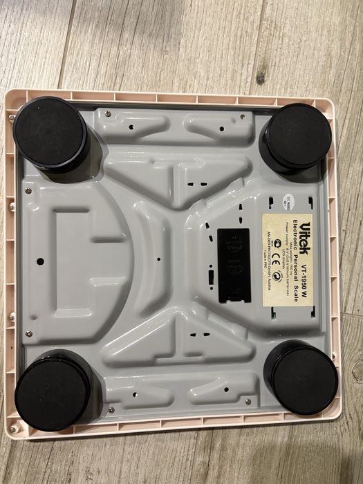 Ваги підлогові Vitek