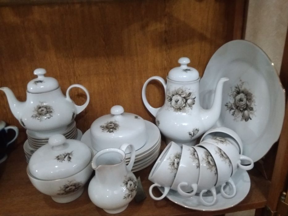 Чайний німецький сервіз на 6 персон,виробництво Н Д Р,КАНLA.