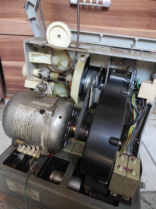 Stary Projektor 16mm Elew PRL