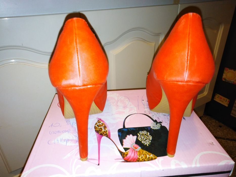 Buty szpilki czerwone r. 39 Nowe