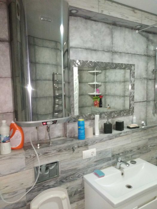 Продам 1-к в новом доме Позняки, ул.Крушельницкой 15а.