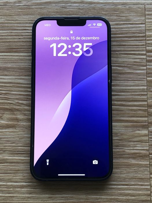 PACK APPLE: iPhone 13 (128GB) + Apple Watch Series 3 (42mm GPS)