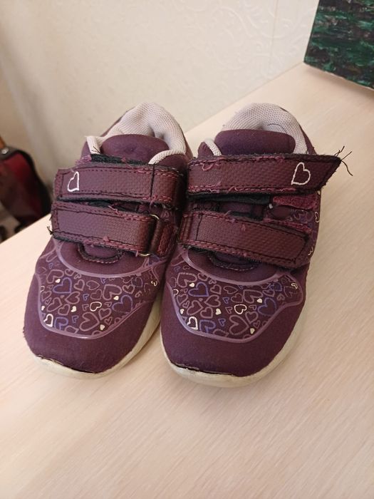 Кросівки розмір 27 устілка 17