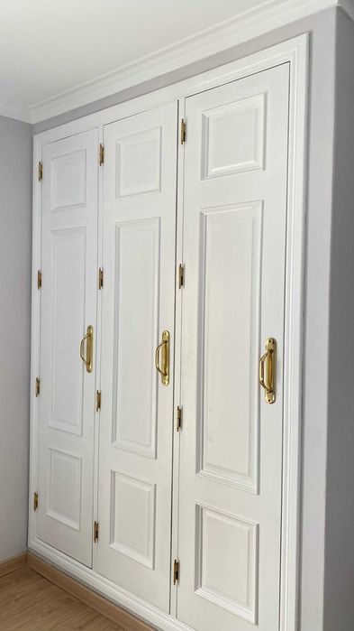 Lacagem de Portas e instalação - Renovação com Acabamento Perfeito