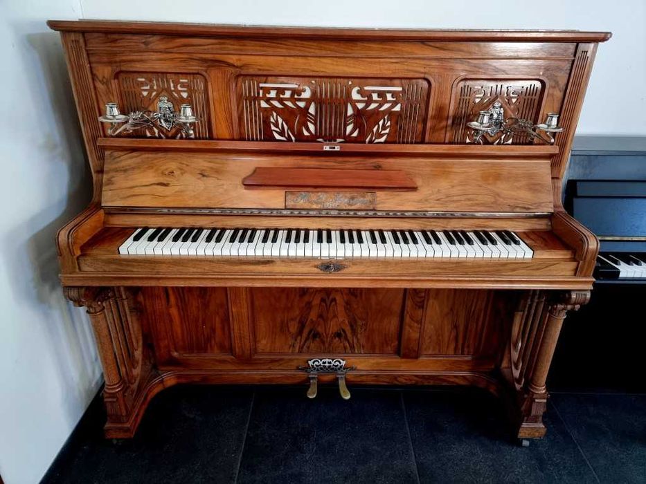 Pianino H.S. Riisnaes, Bergen 137cm politura KONCERTOWE UNIKATOWE