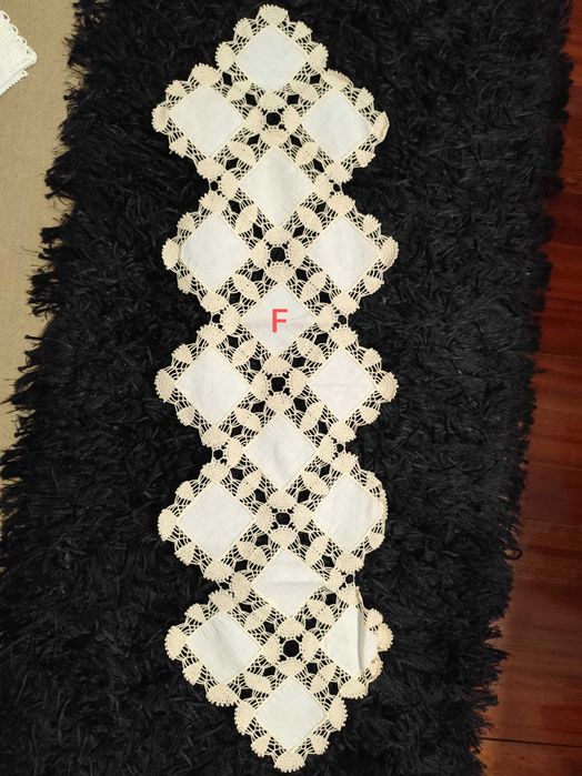 Rendas e naprons - Feitos à Mão