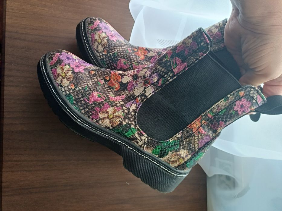 Фірмові жіночі черевики 37 р