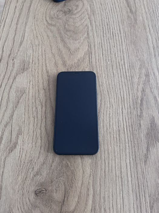 Sprzedam iPhone 12