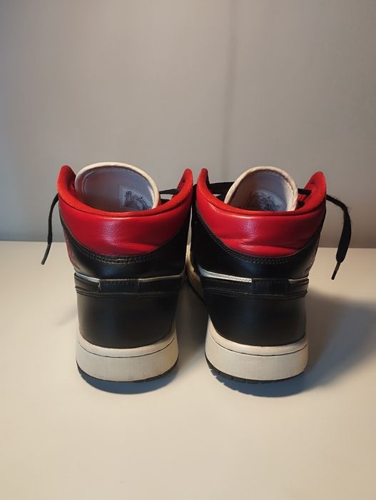 Jordan 1 MID Gym Red panda