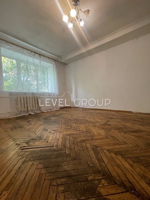 Продаж 2-кімн. квартири біля метро Шулявська — вул. Дегтярівська, 58