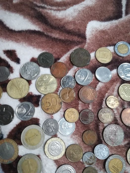 Продам или обменяю манетки.