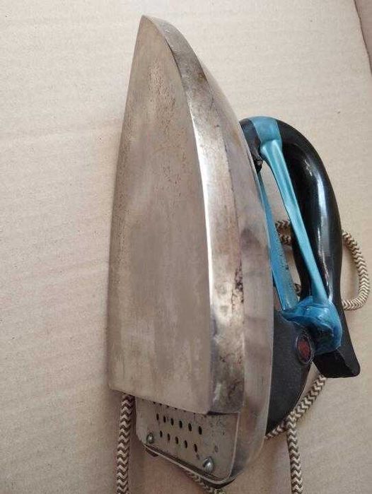 Праска (электроутюг) виробництва урср. УТ4-750-2,5