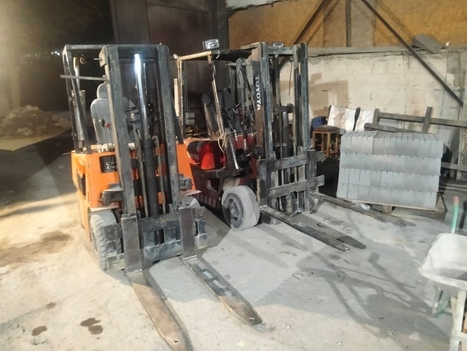 Вібропрес для тротуарної плитки та шлакоблока (лінія) 
Шлакоблока трот