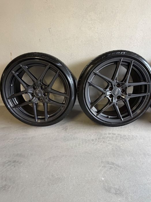 Komplet kół rozmiar 19 , felgi , opony