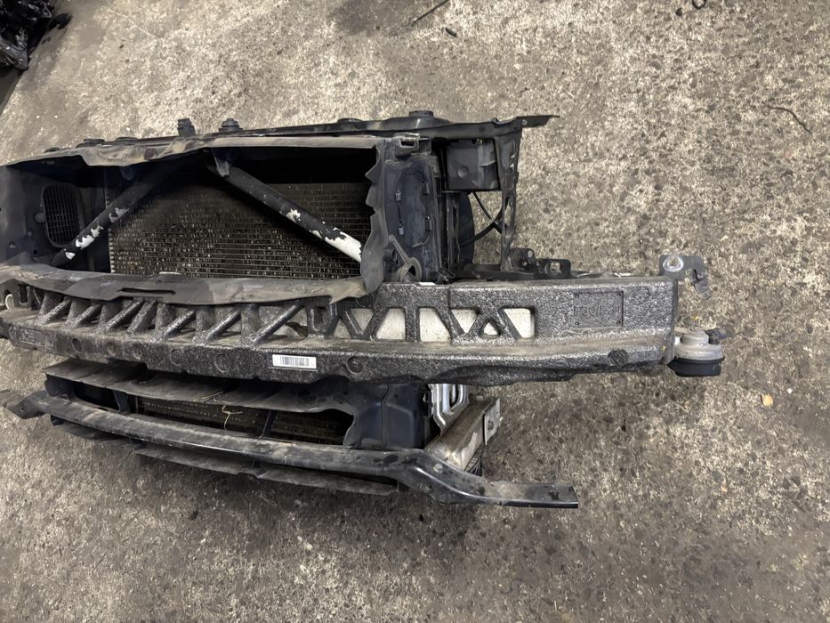 BMW F30 F31 Pas przedni wzmocnienie czołowe chodnica wentylator komple