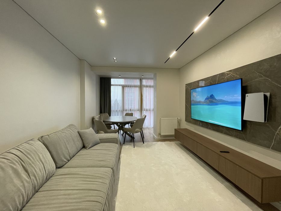 Продаж три кімнатної квартири біля ТЦ Velles Mall