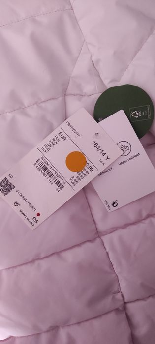 Продам дівчачу куртку нову