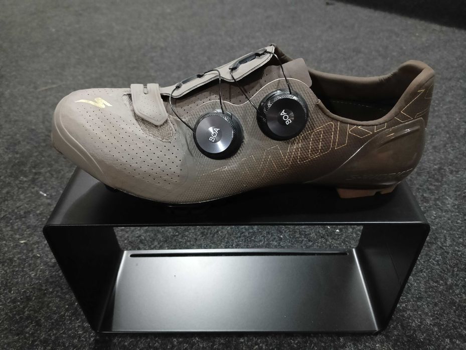 未使用品 Specialized S-Works Recon サイズ42 BUTY SPECIALIZED S-WORKS RECON 42 BLK - GilickiBike.pl