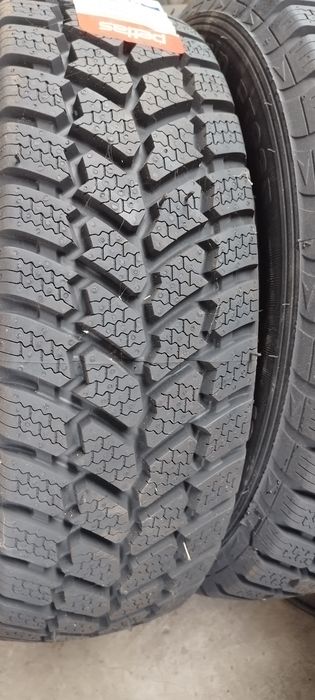 4x PETLAS FULLGRIP PT935 195/70R15C 104 R