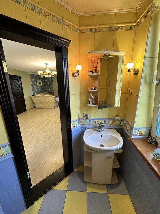 Продаж будинку в нагірній частині (район вул.Хорольська/Європейська)