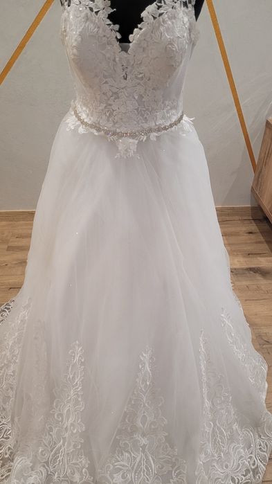 Śliczna Suknia ślubna